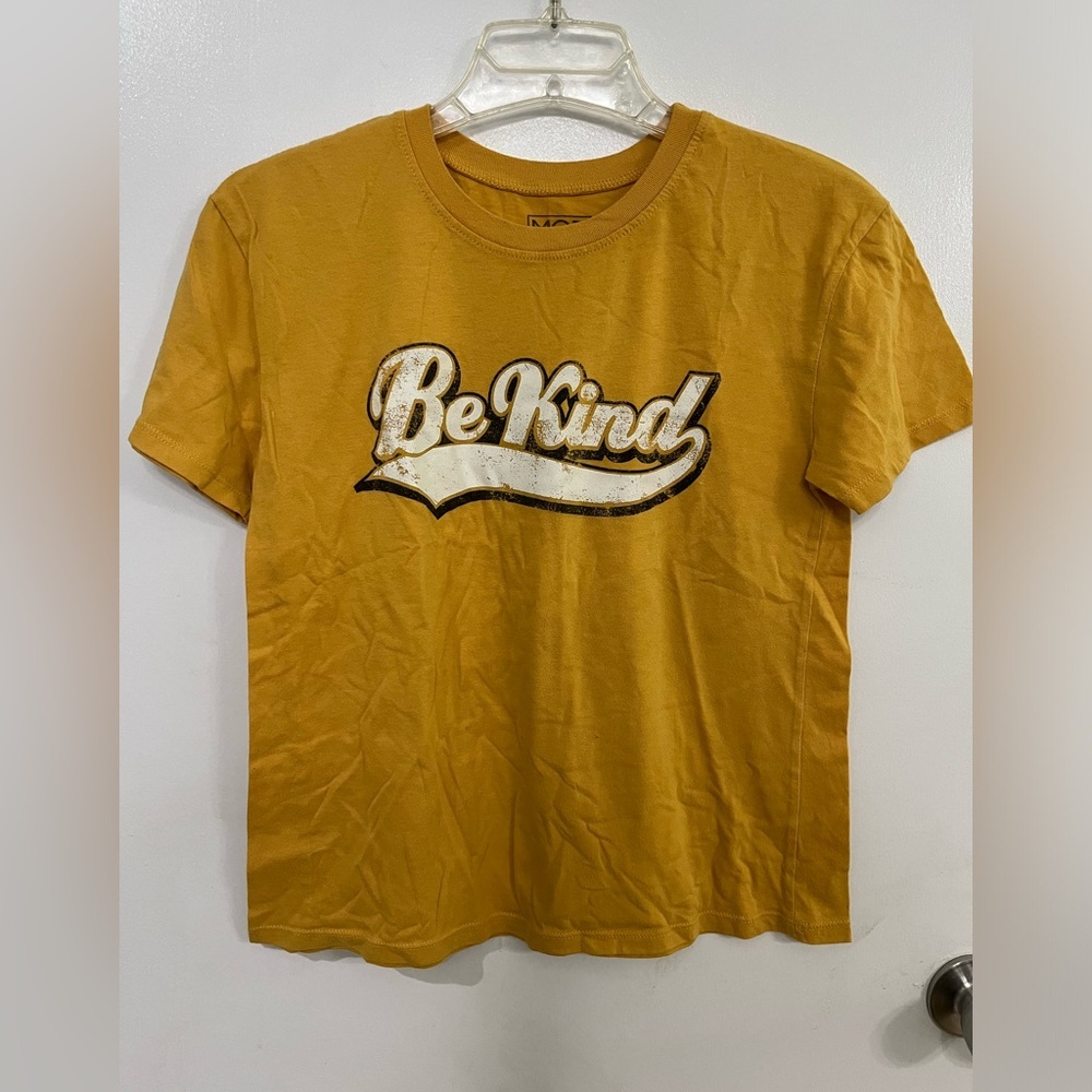 Modern Lux βBe Happyβ Tee, size XS